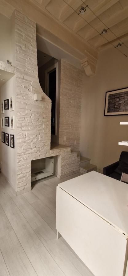 Savelli Apartment Old Town - Near Navona Place Rome Bagian luar foto